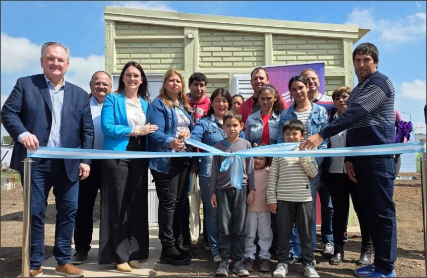 En este momento estás viendo Se entregaron 5 viviendas en Ambrosetti