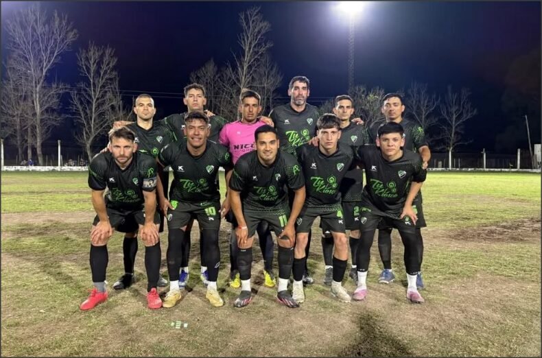 En este momento estás viendo Adelanto: Ferro Dho goleó a San Lorenzo Tostado y lo eliminó del torneo, el «Verde» se clasificó también en sub 23