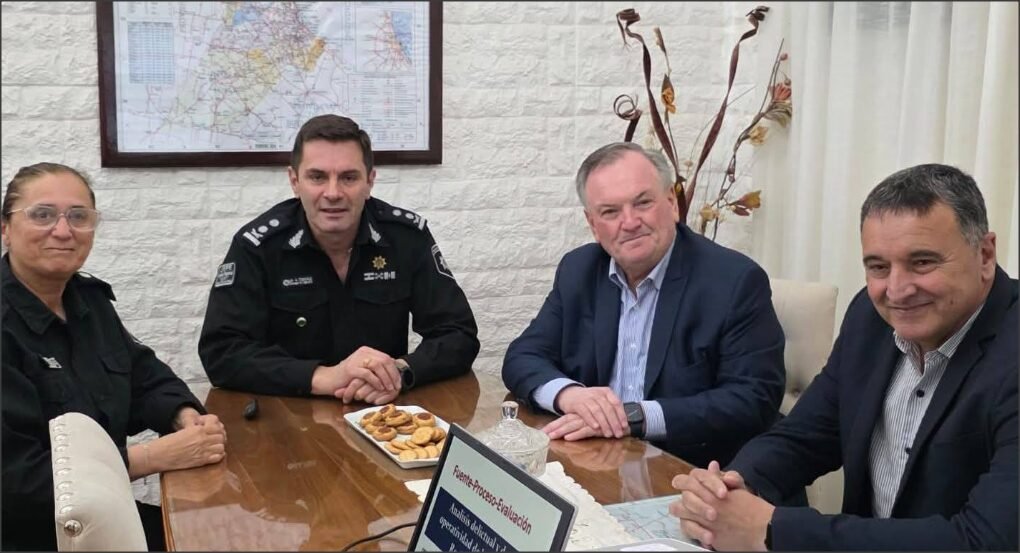 En este momento estás viendo El senador Michlig y el diputado Gonzalez se reunieron con la Jefatura de la URXIII para evaluar avances en la seguridad departamental