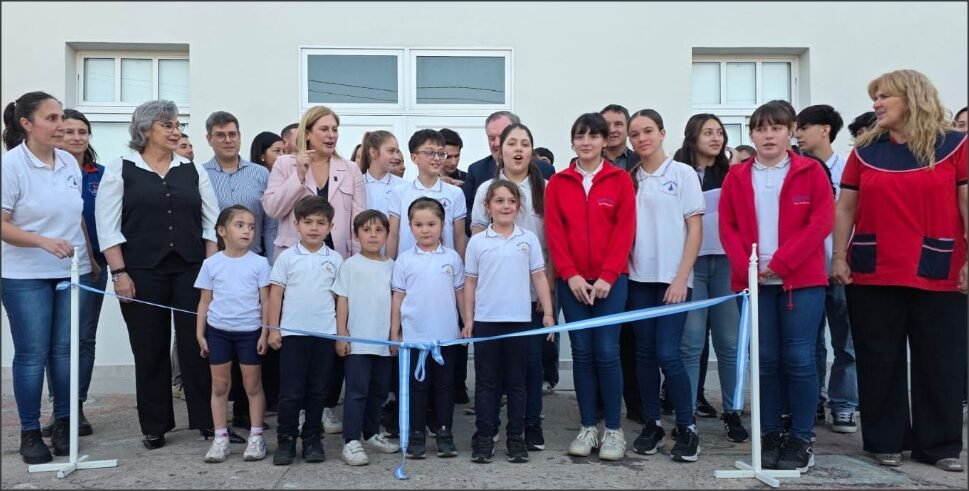 En este momento estás viendo Scaglia y Michlig inauguraron el S.U.M. del Instituto Mariano Moreno de San Guillermo y entregaron aportes gubernamentales