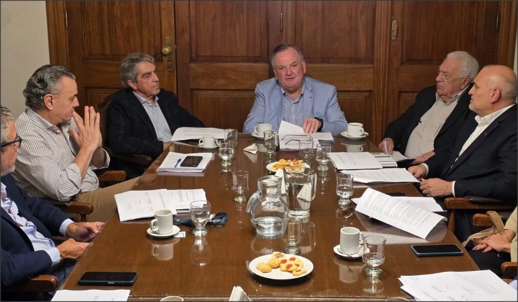 En este momento estás viendo Reunión para evaluar el proyecto que busca regular el servicio de seguridad privada y disminuir las falsas alarmas