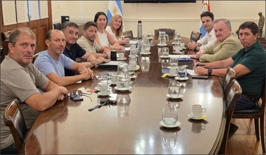 En este momento estás viendo En la 2da. Reunión del Programa «Alentar» de Apoyo a Clubes se aprobaron 40 proyectos por más de $780 millones