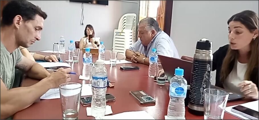 En este momento estás viendo Con voto en contra de Busquets, el Concejo aprobó la ley tributaria y el presupuesto municipal 2026