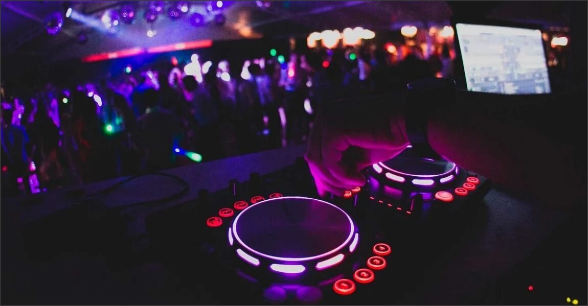 En este momento estás viendo Defensa del Consumidor advierte que no corresponde pagar Sadaic, AADI o Capif en fiestas privadas