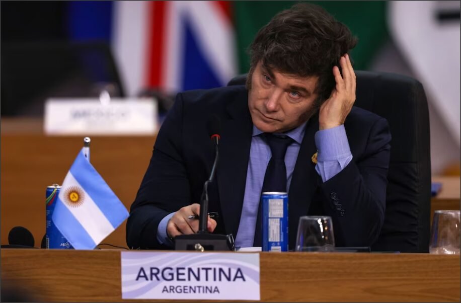 En este momento estás viendo Milei es el interprete de la posdemocracia en America Latina?