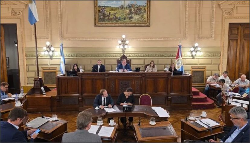 En este momento estás viendo Felipe Michlig destacó la Ley de Política Tributaria para el 2026 que “va a generar un gran alivio fiscal”