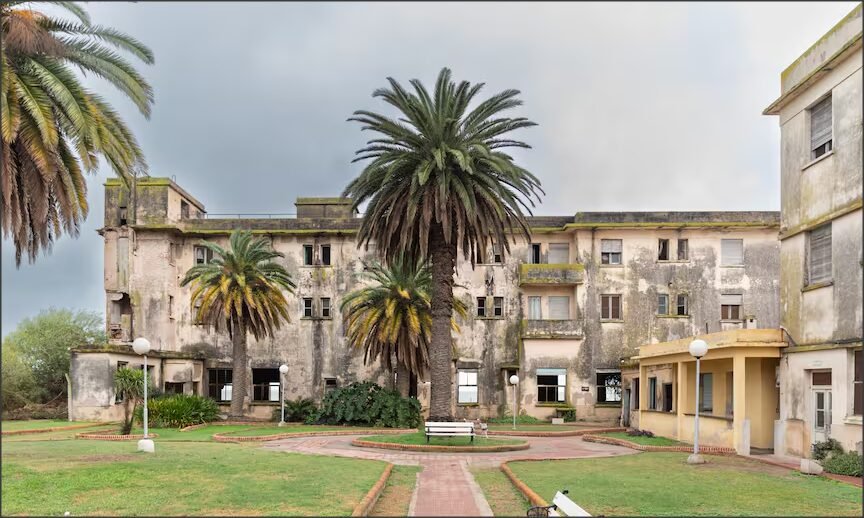 En este momento estás viendo La Justicia ordenó que la municipalidad de Miramar devuelva a sus dueños el Hotel Viena