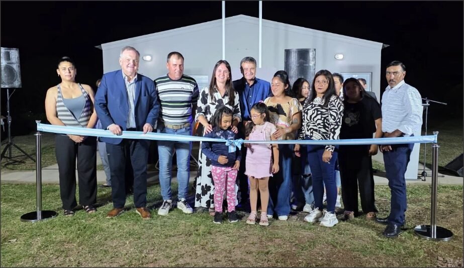En este momento estás viendo En Ambrosetti se inauguraron dos nuevas viviendas del Programa Comunal “Mi Tierra, Mi Hogar”