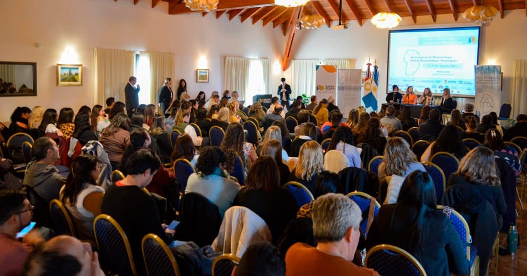 En este momento estás viendo En 2025, Provincia capacitó a más de 43.000 personas en manipulación segura de los alimentos