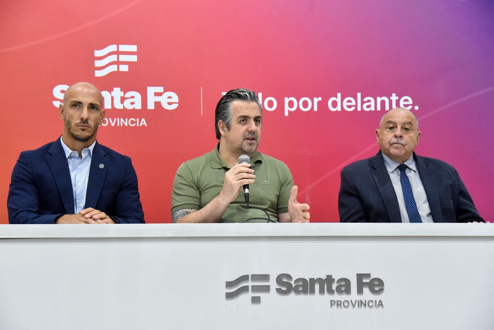 Tras las protestas de la policía provincial, el ministro de seguridad anunció un plan para la fuerza