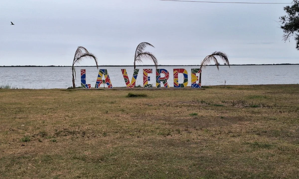 En este momento estás viendo El Gobierno Provincial adjudicó la obra de construcción de un AZUD NIVELADOR en la Laguna La Verde