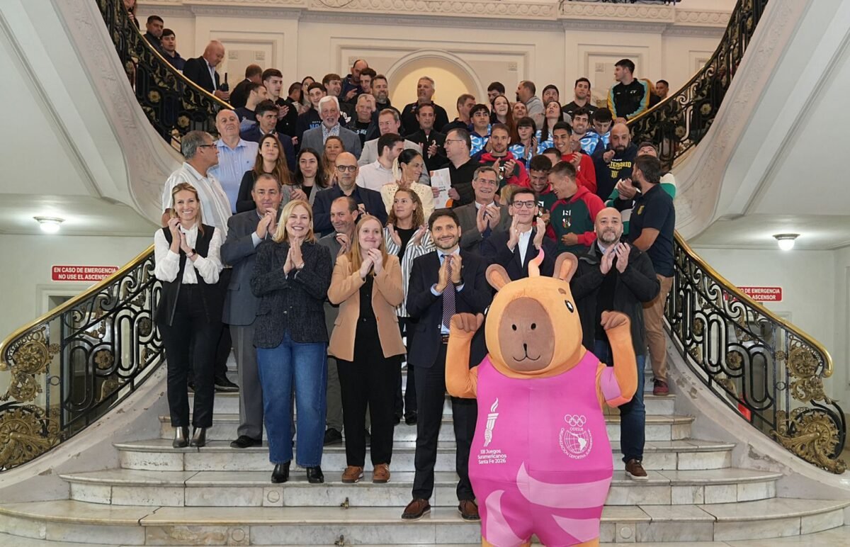 En este momento estás viendo Pullaro: “Queremos que todos sean parte de esta revolución deportiva que vive la provincia de Santa Fe”