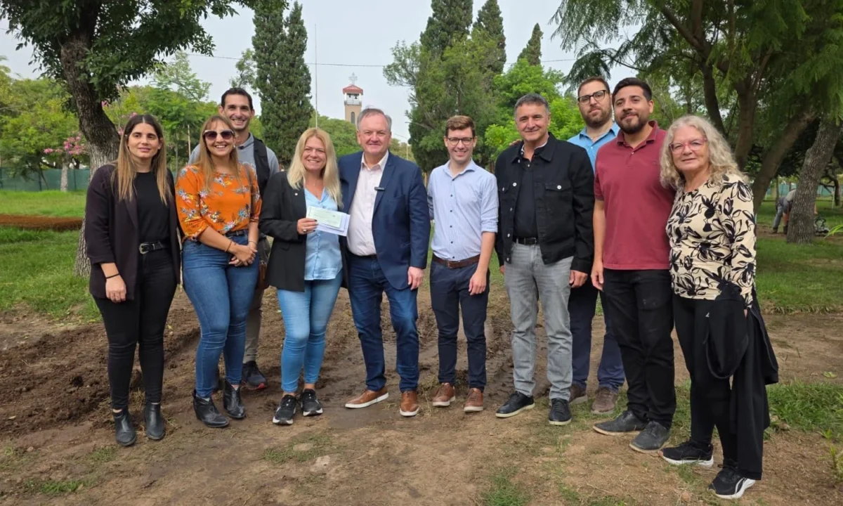 En este momento estás viendo Michlig y González recorrieron obras en la ciudad de Ceres y acercaron aportes gubernamentales