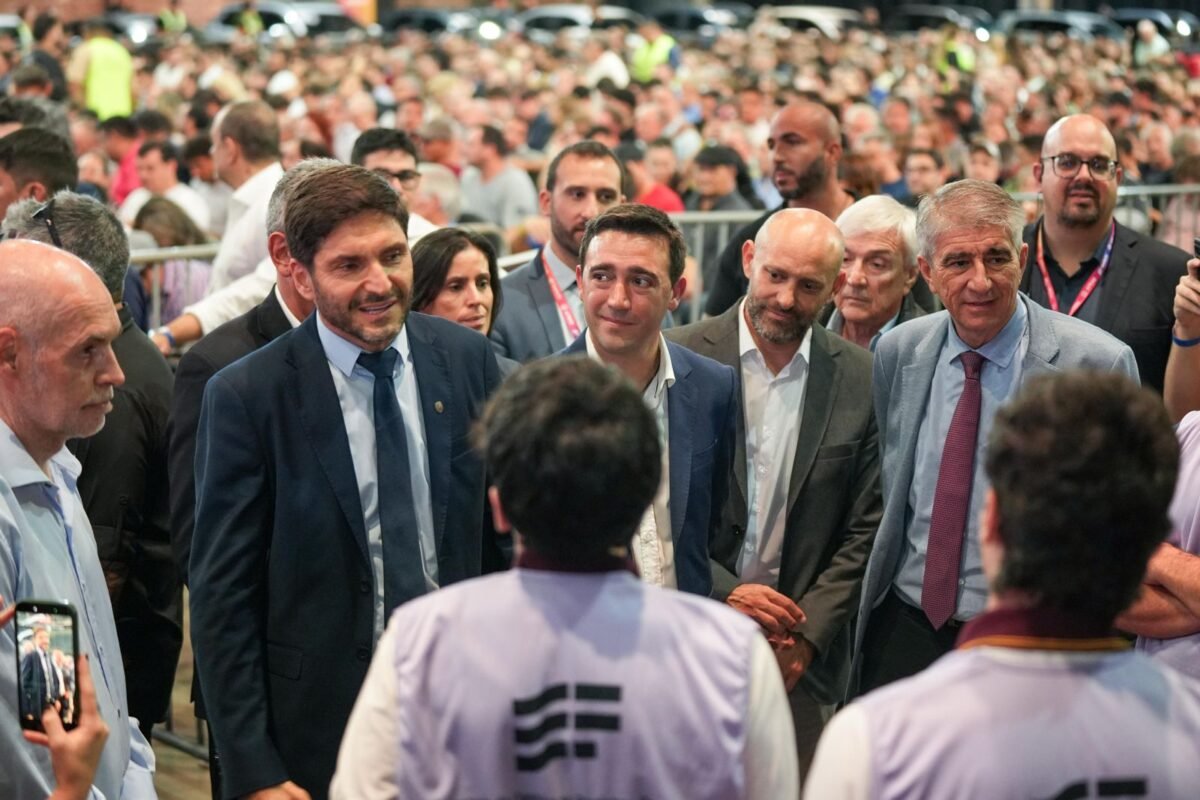 En este momento estás viendo Pullaro: “Santa Fe persigue el delito, encarcela a los delincuentes y les subasta los bienes para que vuelvan a víctimas e instituciones”