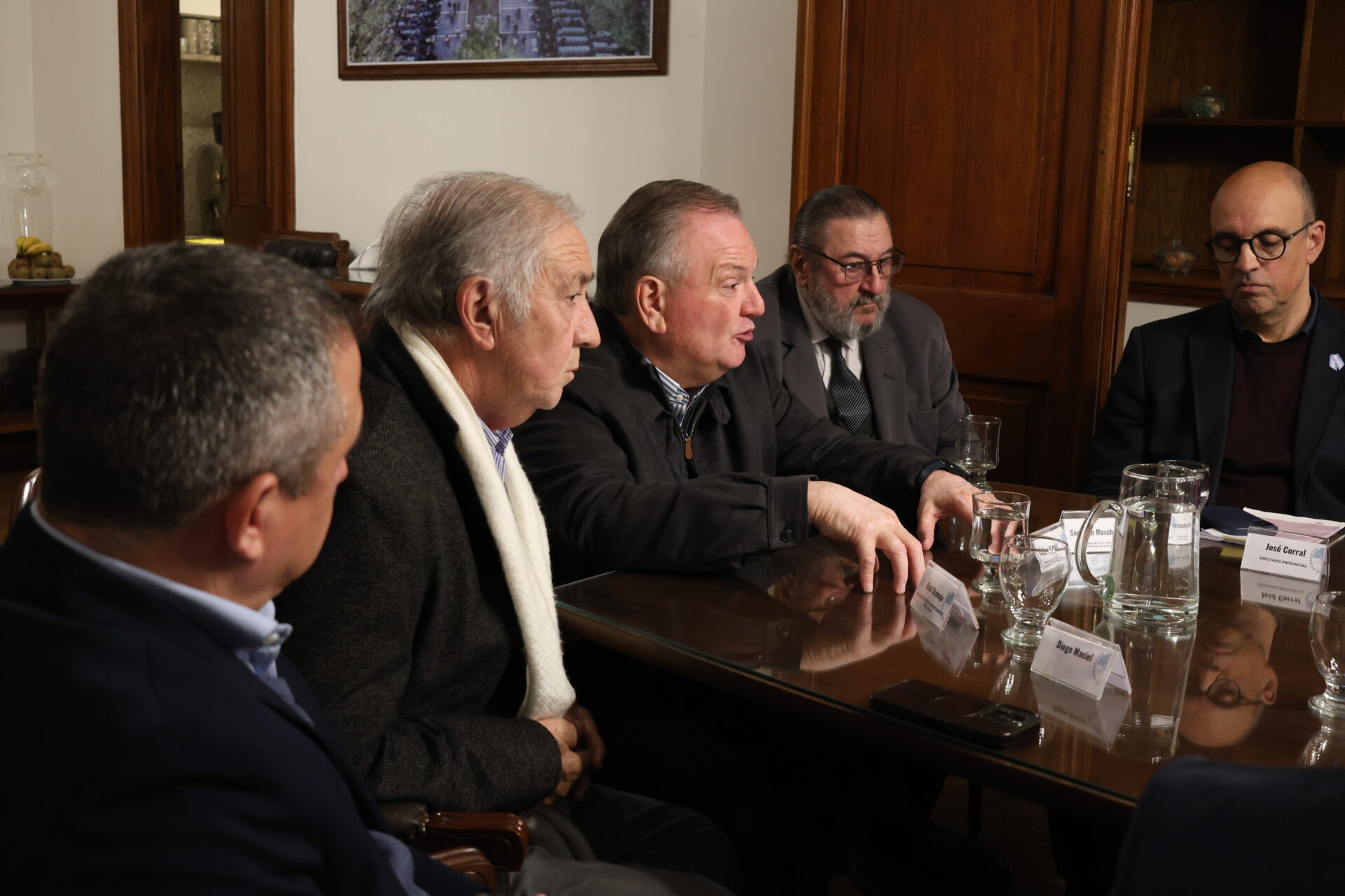 En este momento estás viendo Senadores se reunieron con miembros del consejo de la magistratura de CABA