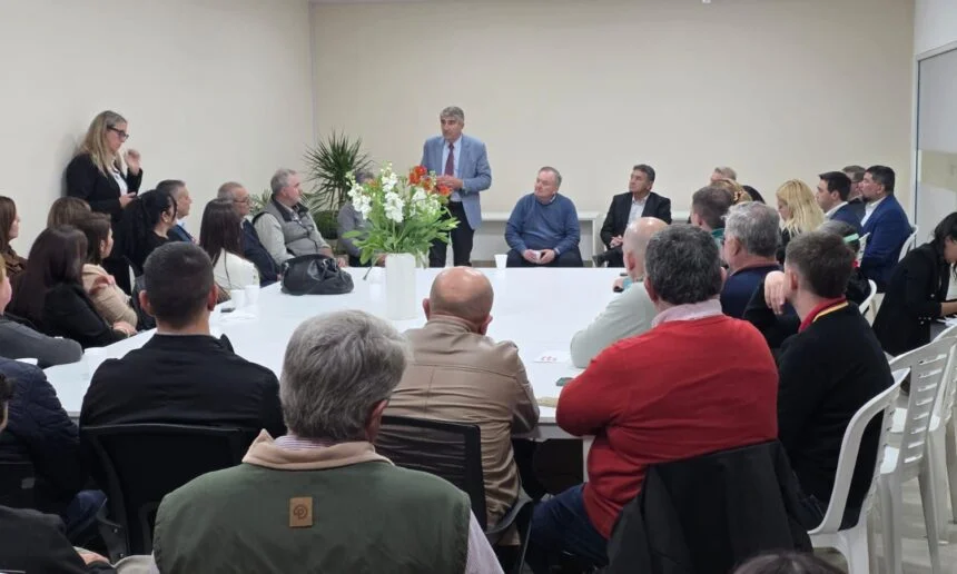 En este momento estás viendo Provincia y gobiernos locales evaluaron obras hídricas y coordinan acciones preventivas ante posibles contingencias climáticas