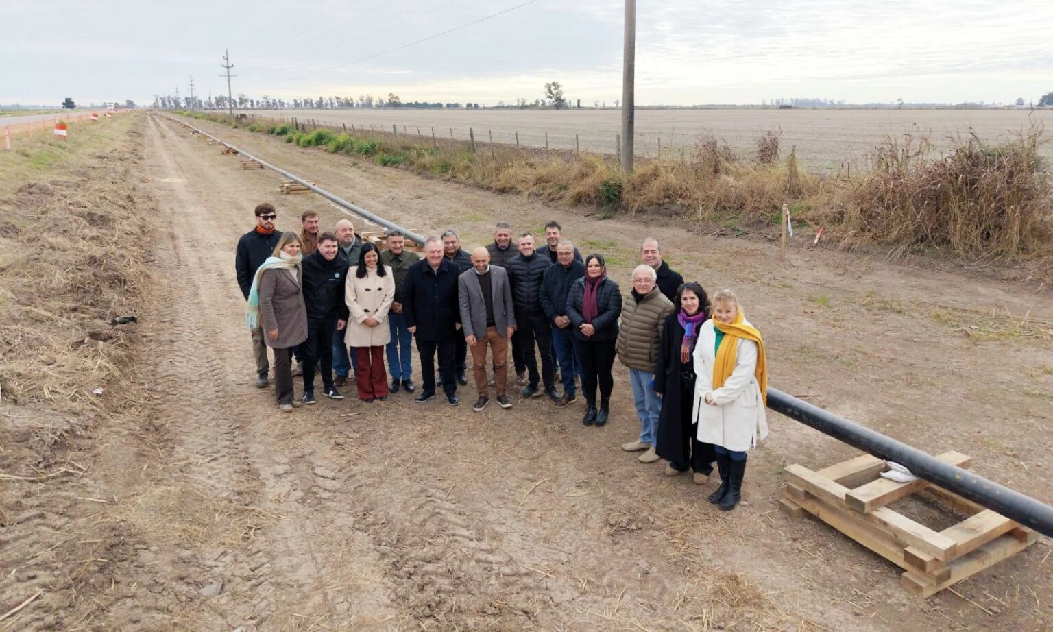 En este momento estás viendo Michlig, Puccini y Giacosa recorrieron la obra del Gasoducto Sudoeste Lechero y destacaron el importante grado de avance