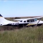 Misterio en Santiago del Estero: hallaron una avioneta abandonada y sospechan que los pilotos fueron rescatados en helicóptero avioneta narco