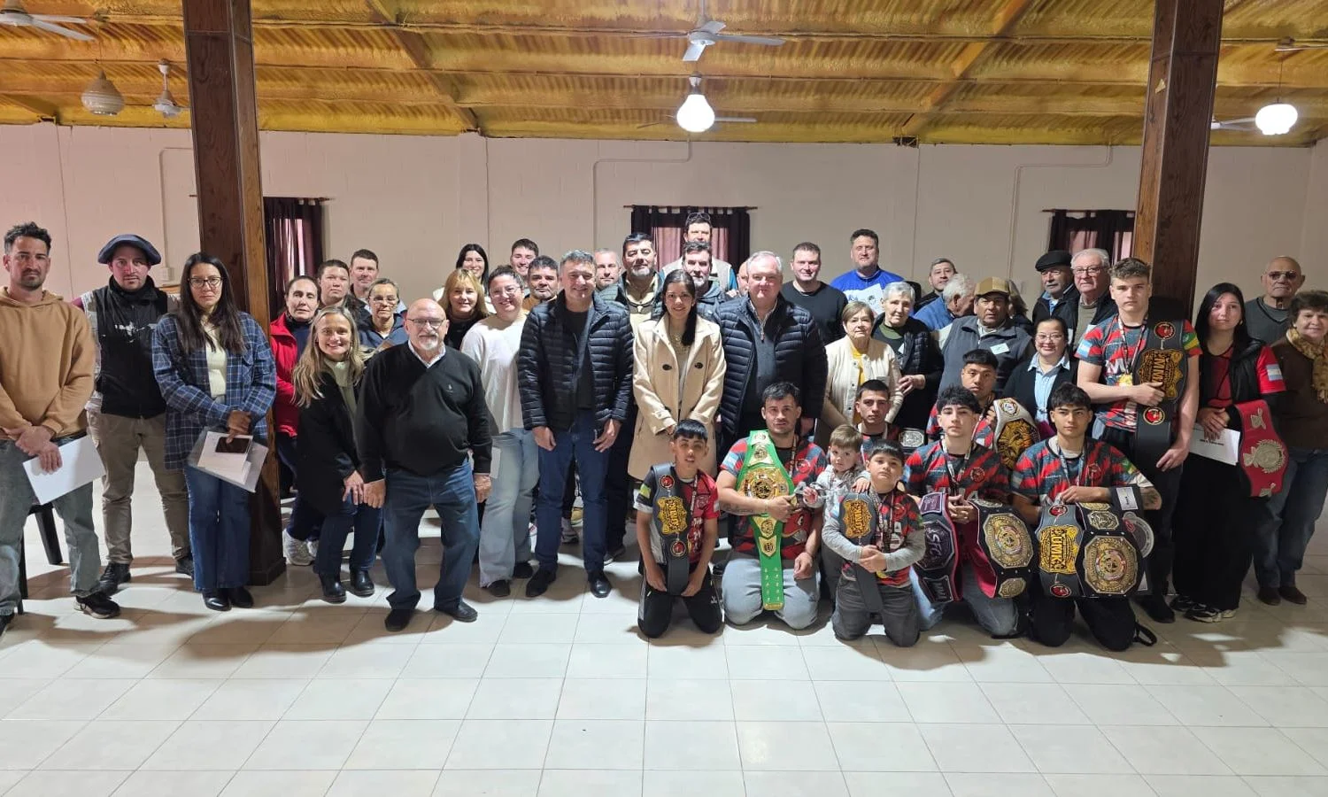 En este momento estás viendo Entrega de aportes a instituciones de San Guillermo, recorrida por obras y beneficios para estudiantes