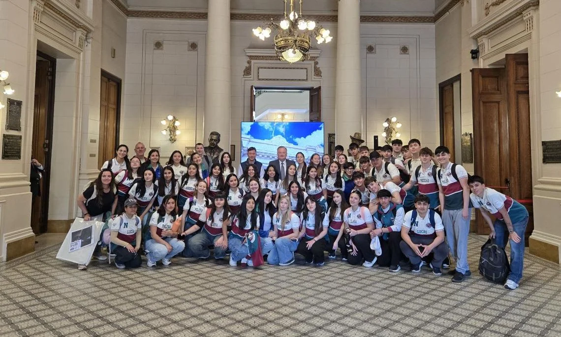 En este momento estás viendo Contingentes de 74 Escuelas y 7 Clubes del Dpto. San Cristóbal participaron de los “Juegos sudamericanos Santa Fe 2026”