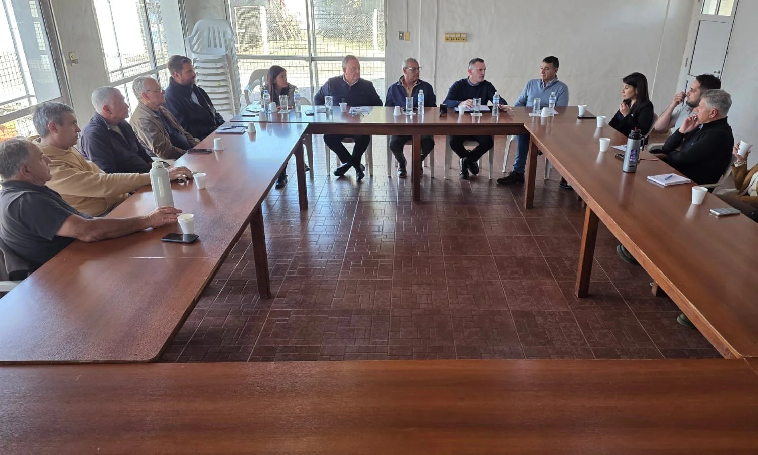 En este momento estás viendo Autoridades y empresarios analizaron las conexiones al nuevo Gasoducto Arrufó- Villa trinidad -San Guillermo