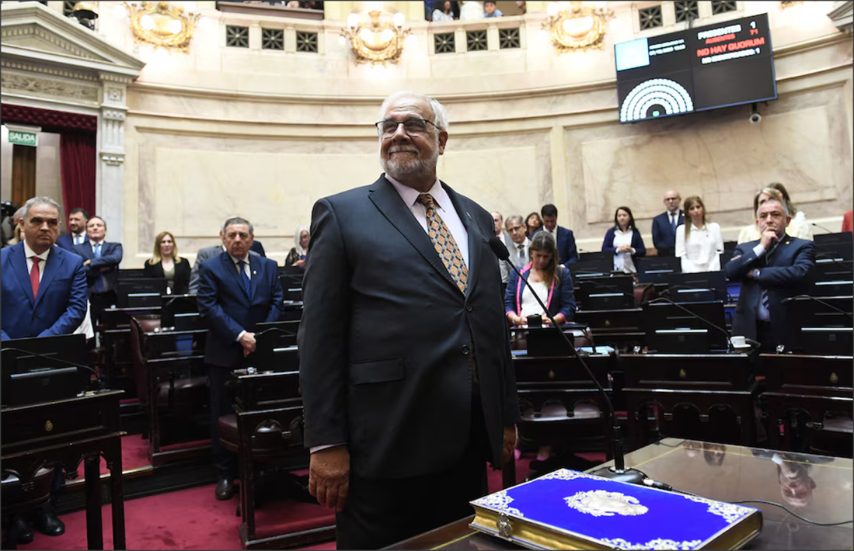 En este momento estás viendo Pesar en la política: murió el senador nacional Juan Carlos Pagotto