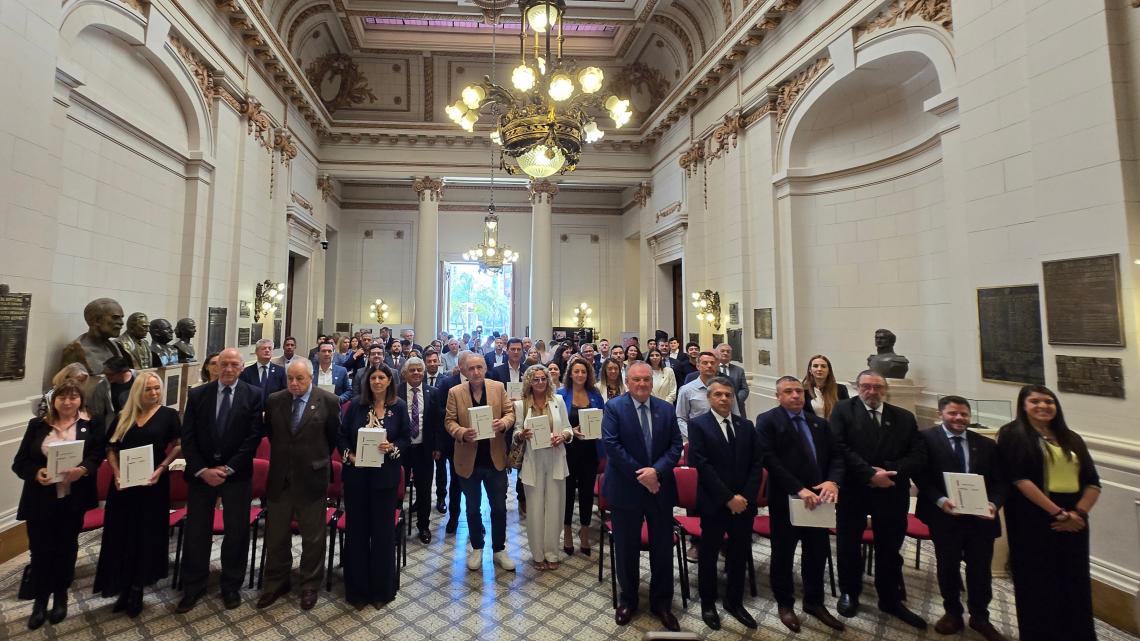 En este momento estás viendo El Senado rindió homenaje al primer aniversario de la reforma constitucional