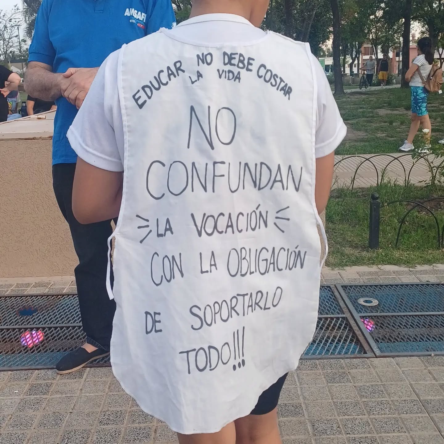 En este momento estás viendo AMSAFE se movilizó en Ceres por el femicidio de la docente Nancy Godoy